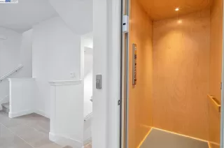 Photo #5: 40973384 Listing