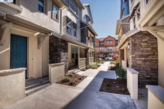 Photo #2: 40978015 Listing