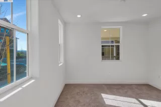 Photo #5: 40978015 Listing