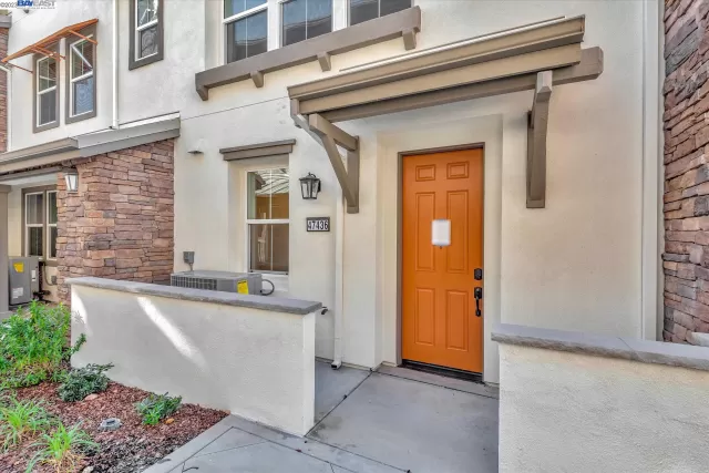 MLS: 40981710 Condo For Sale