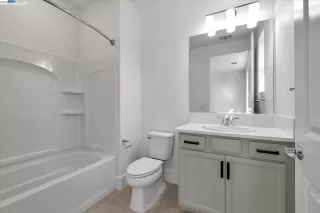 Photo #4: 40981710 Listing 