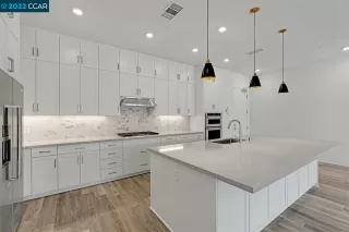 Photo #5: 40982558 Listing 