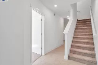 Photo #1: 40986255 Listing