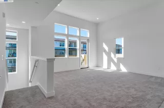 Photo #6: 40990022 Listing