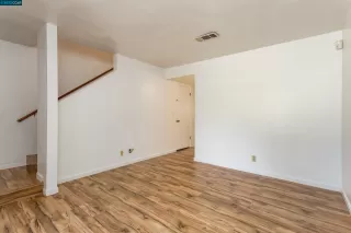 Photo #3: 40993129 Listing