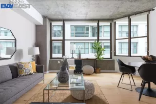 Photo #1: 40996807 Listing 