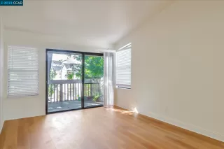 Photo #6: 40999120 Listing