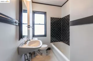 Photo #5: 41001954 Listing