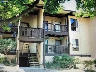 Photo #2: 41002024 Listing 