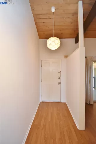 Photo #5: 41002024 Listing 