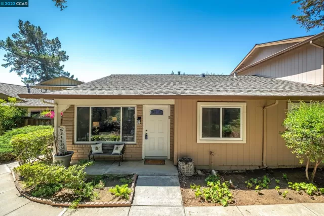 MLS: 41005449 Condo For Sale