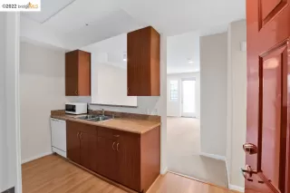 Photo #3: 41005472 Listing 