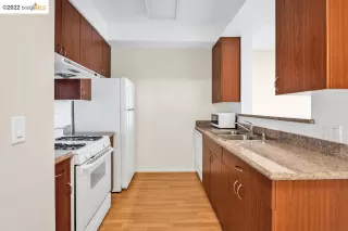 Photo #6: 41005472 Listing 