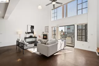 Photo #4: 41005592 Listing