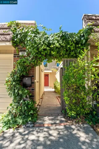 Photo #1: 41007201 Listing