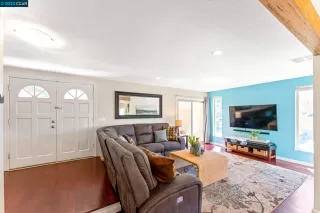 Photo #3: 41007201 Listing