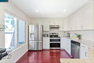 Photo #6: 41007201 Listing