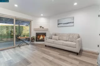 Photo #6: 41007342 Listing