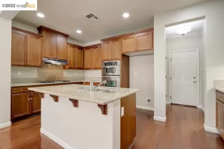 Photo #3: 41007541 Listing