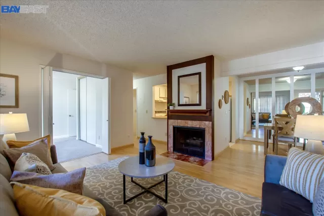 MLS: 41008039 Condo For Sale