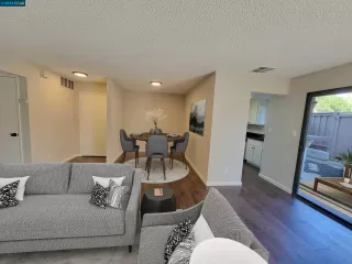 Photo #1: 41008179 Listing