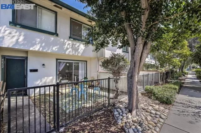 MLS: 41008715 Condo For Sale