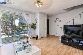 Photo #2: 41008715 Listing