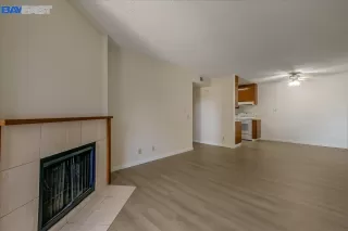 Photo #5: 41009126 Listing