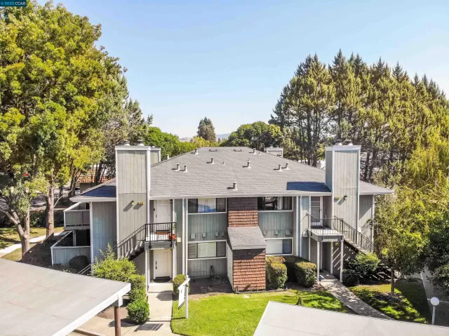 MLS: 41009134 Condo For Sale