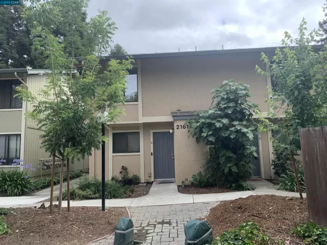 MLS: 41009387 Condo For Sale