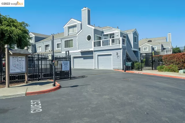 MLS: 41009526 Condo For Sale