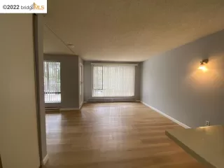 Photo #2: 41009550 Listing 