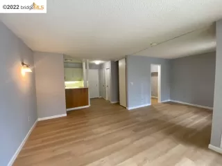 Photo #3: 41009550 Listing 