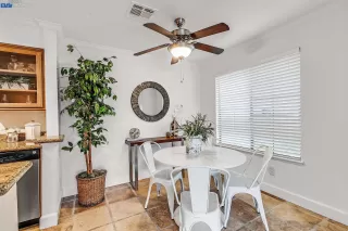 Photo #4: 41009578 Listing