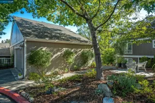 Photo #2: 41009753 Listing