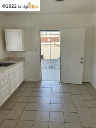 Photo #6: 41009825 Listing