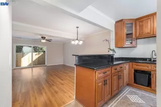 Photo #4: 41009987 Listing 