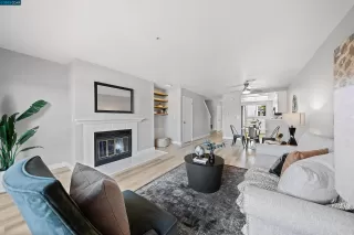 Photo #2: 41010034 Listing