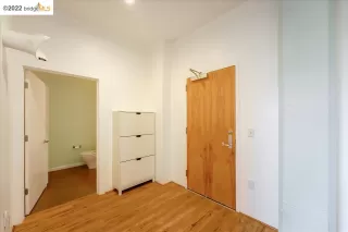 Photo #4: 41010115 Listing