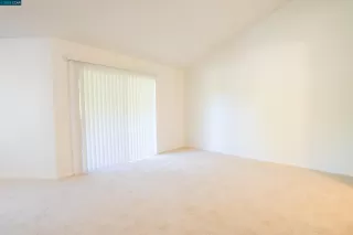 Photo #1: 41010428 Listing 