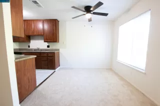 Photo #2: 41010428 Listing 