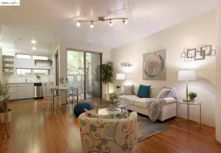 Photo #2: 41010683 Listing