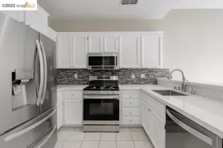 Photo #4: 41011269 Listing