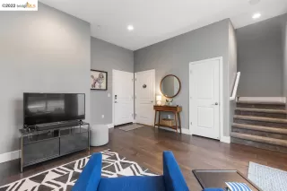 Photo #5: 41012039 Listing