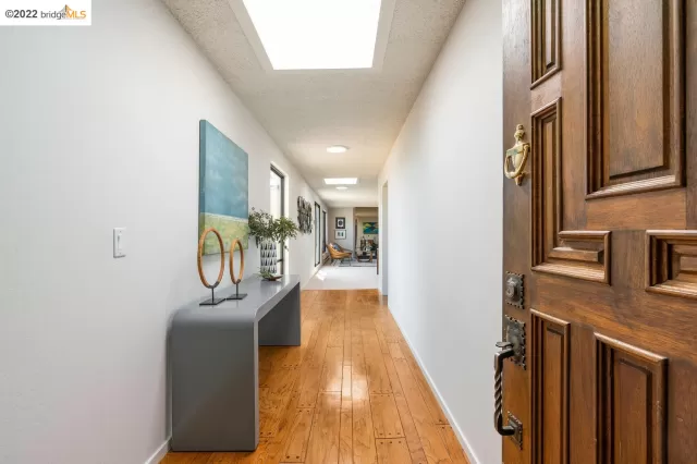 MLS: 41012161 Condo For Sale