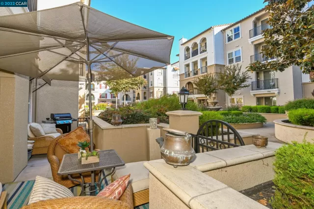 MLS: 41012171 Condo For Sale