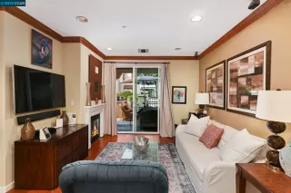 Photo #2: 41012171 Listing