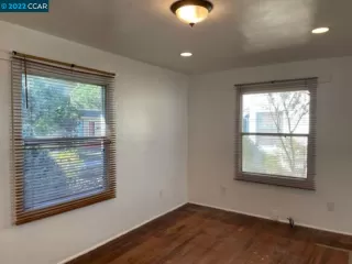 Photo #5: 41012339 Listing