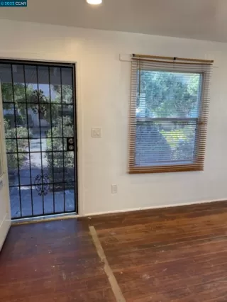 Photo #6: 41012339 Listing