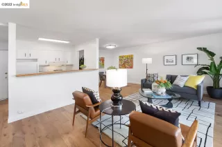 Photo #1: 41012536 Listing 